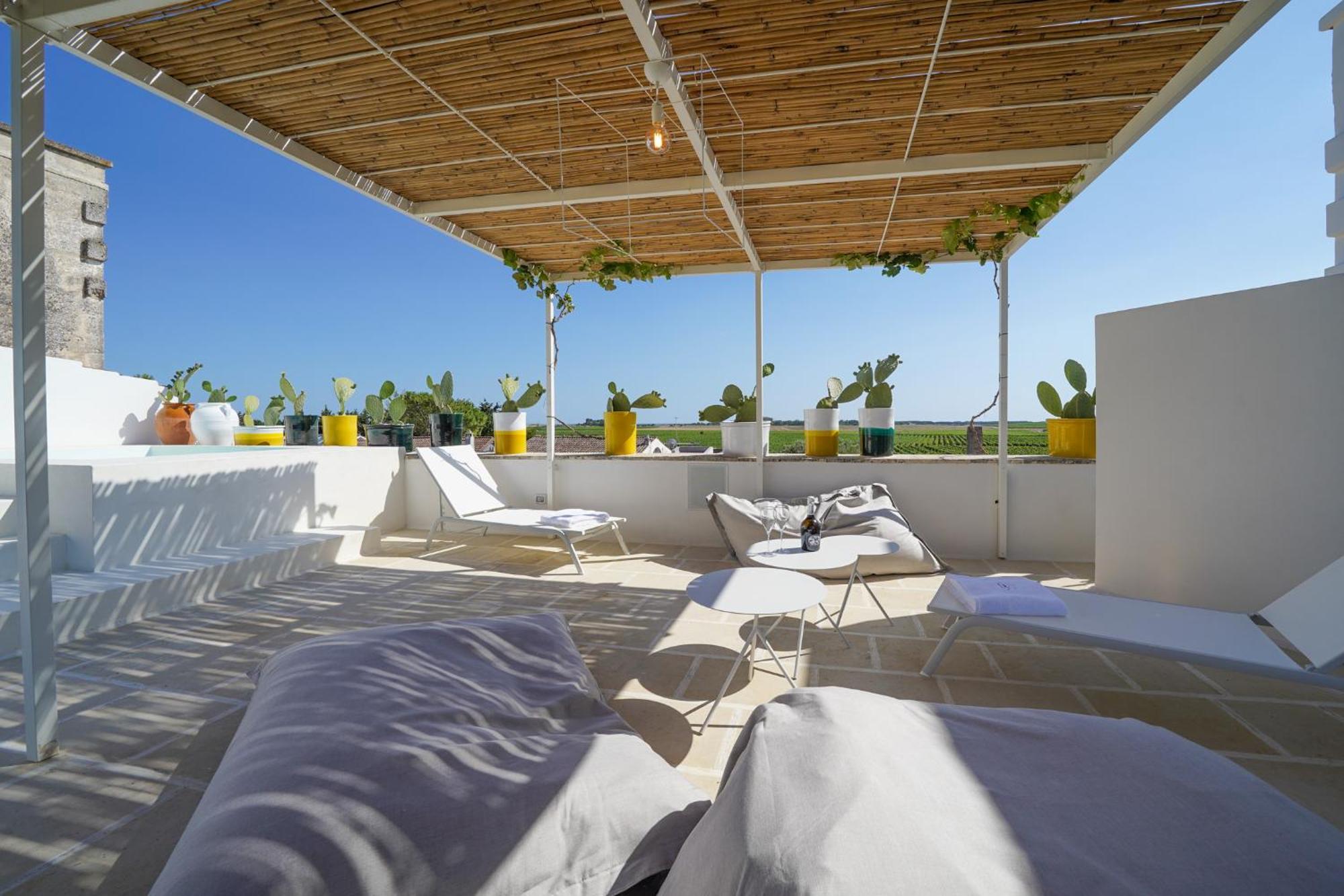 Emera Wine Resort By Raro Villas Лиццано Экстерьер фото
